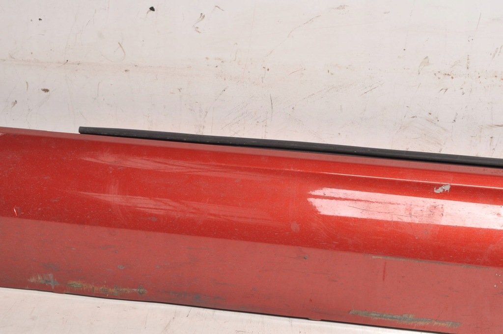 фото №8, Volvo s60 iii v60 ii накладка порог левая 31448911