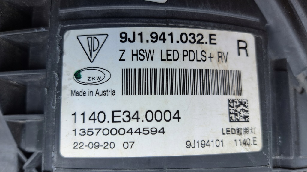 фото №6, Porsche taycan 9j1 full led лампы передние