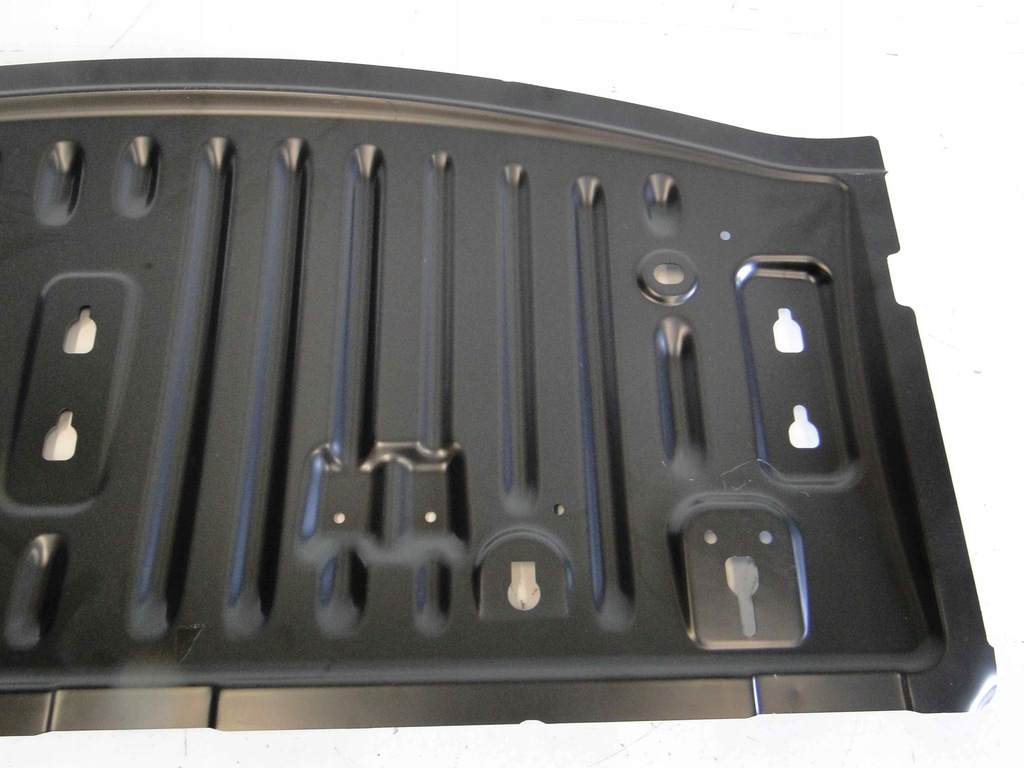 фото №7, Mercedes cls 257 пол багажника задняя