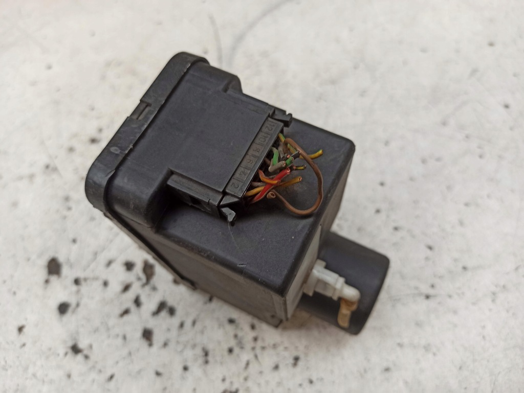 фото №6, Volkswagen golf 3 iii помпа центрального замка 1h0962257g