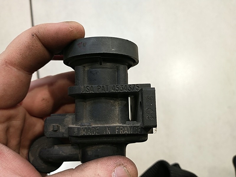 фото №4, Клапан вакууму saab 93 2.2 tid 09128022