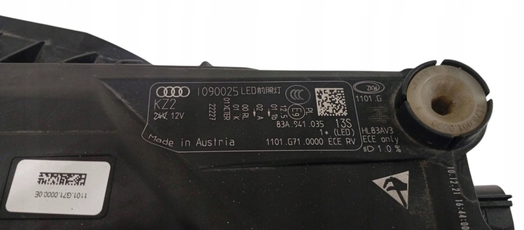 Audi q3 83a 2018- фара ліва передня full led matrix 83a941035 Зі Шроту