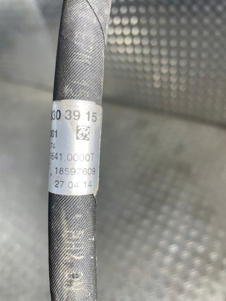 Mercedes e w212 12-16 рестайлінг  патрубок шланг кондиціонера 2.2 a2128303915 Недорого