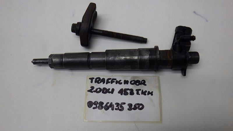 фото №10, Инжектор топлива крепление шпилька trafic ii vivaro a 2.0 dci 0986435350