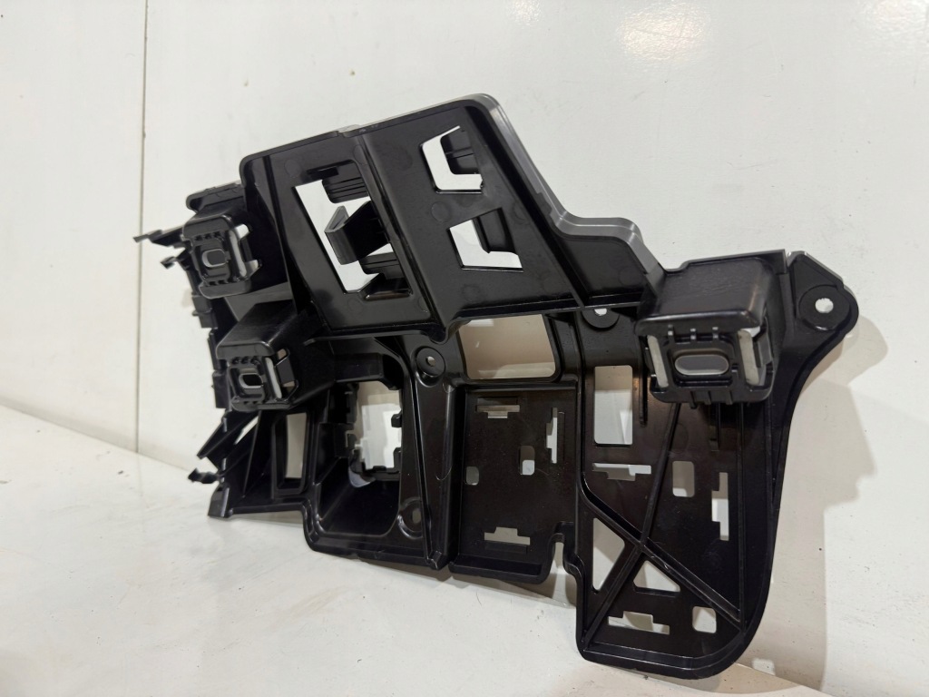 фото №6, Mercedes eqs v297 2023 задняя сторона правая кронштейн / кронштейн бампера заднего