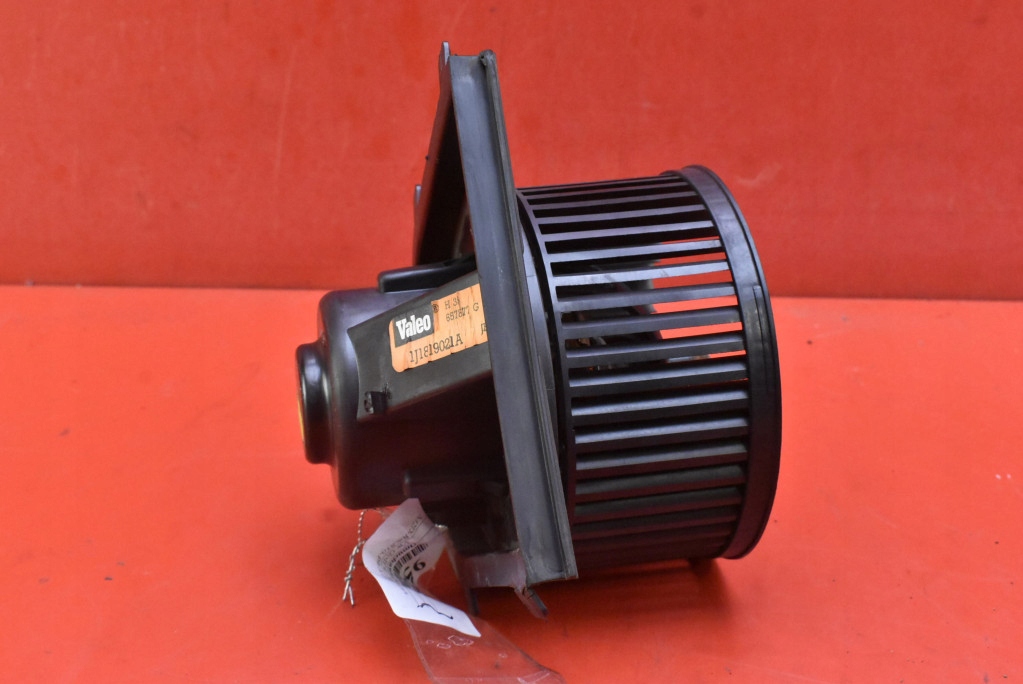 фото №4, Воздуходувка вентилятор обдув eu 1j1819021a vw golf 4 iv 97-06