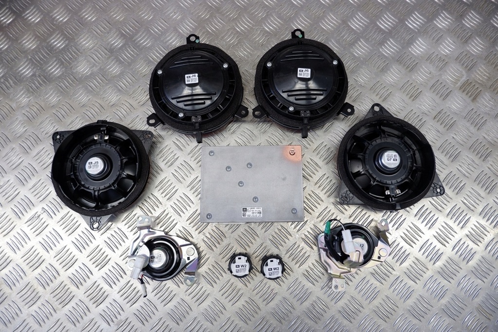 фото №11, Система озвучивание toyota yaris _p21_ 86280k0010 1.5l hybrid 85kw 2021