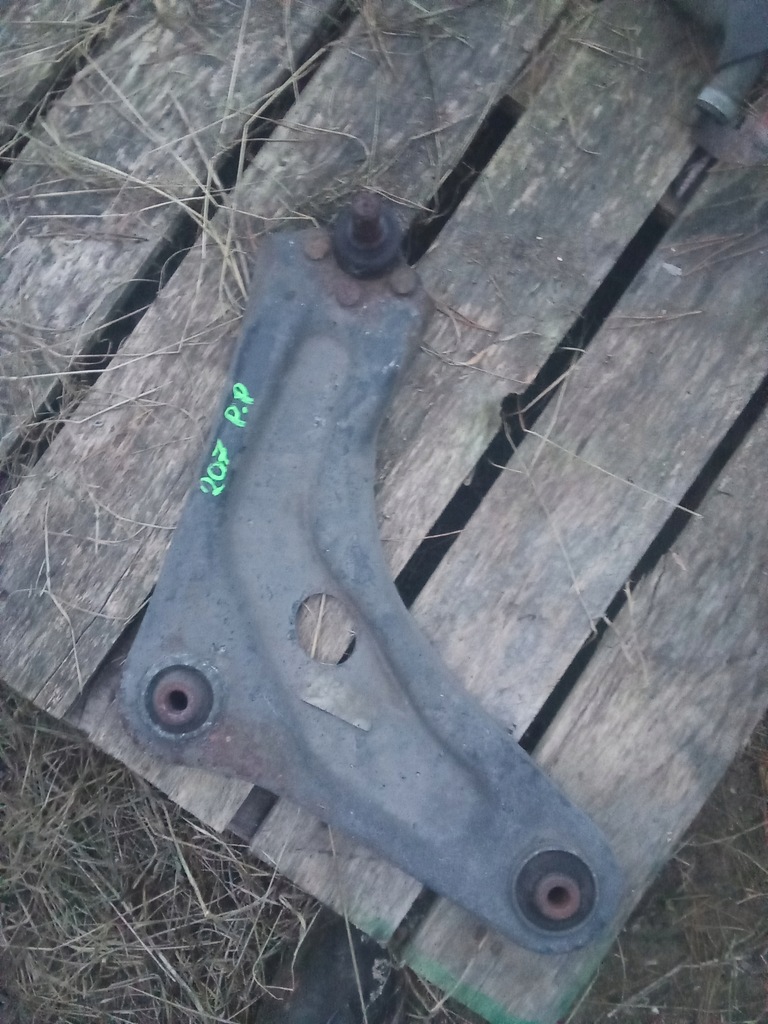 фото №1, Рычаг передний правый peugeot 207 2006-2012 rok