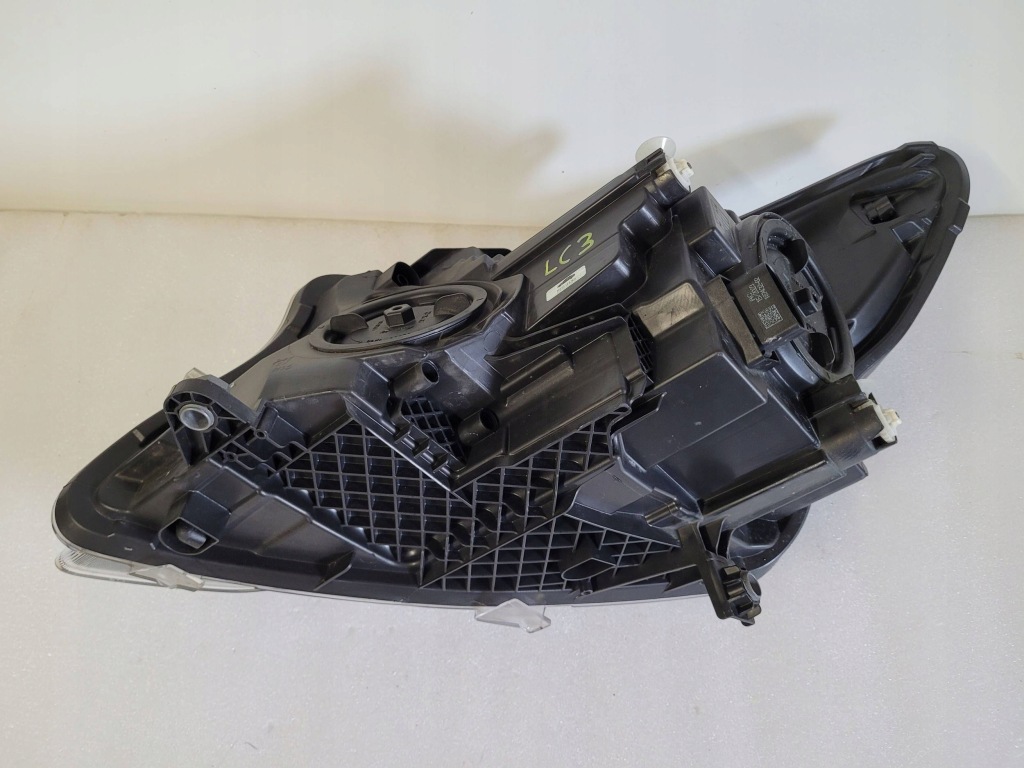 Купити Mercedes w447 a447 447 лампа права фара правий a4479067800 оригінал