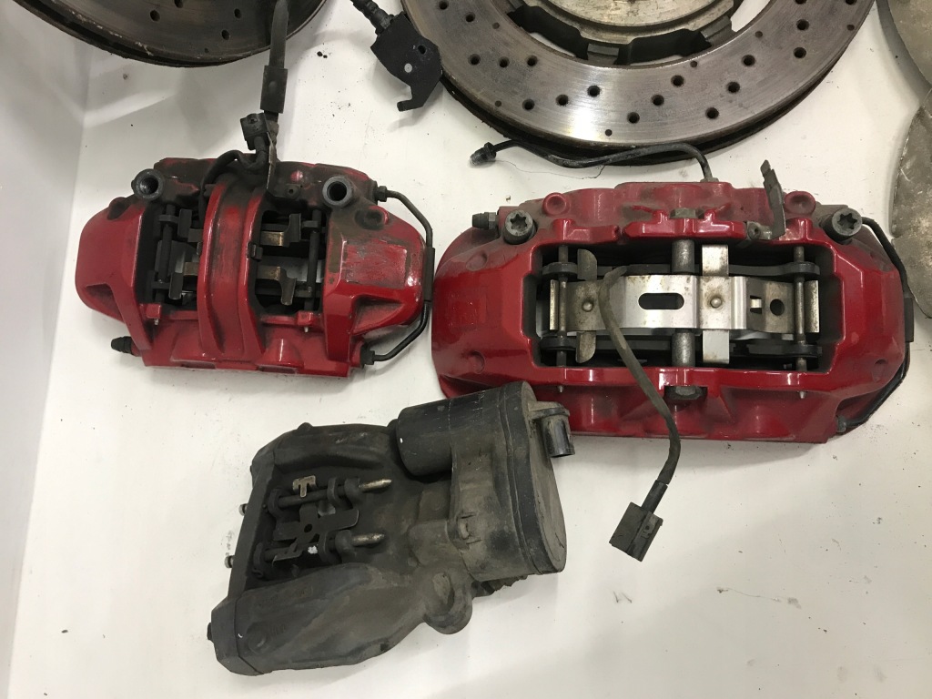 фото №2, Stelvio quadrifoglio 2.9 510km суппорты тормозные диски kpl