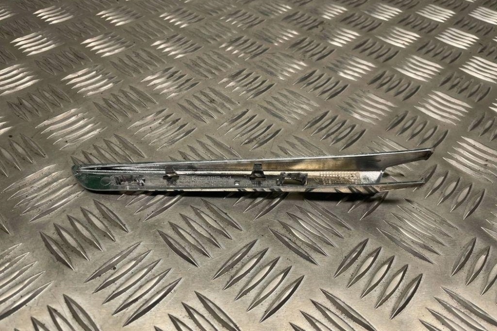 фото №8, Молдинг заднего lewego крыла bmw 4 coupe f32, f82 8056059 3.0l бензиновый