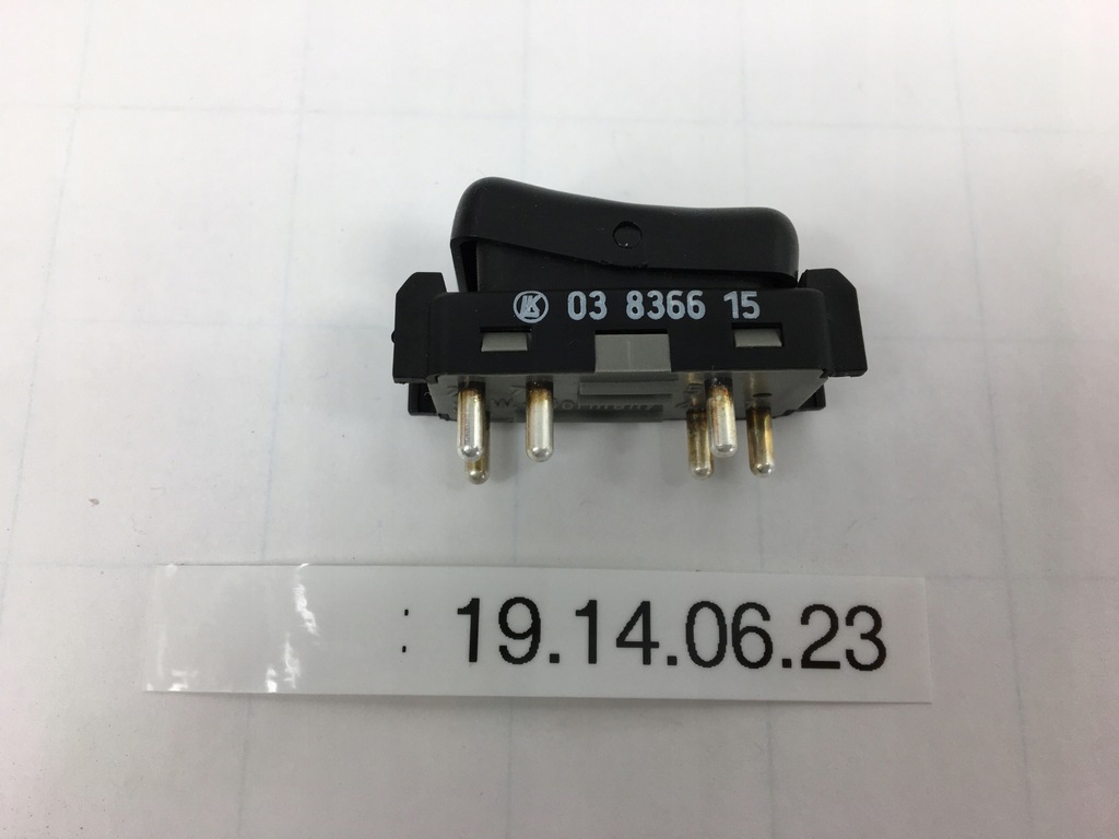 фото №7, Кнопка омыватель дворники задняя mercedes w124