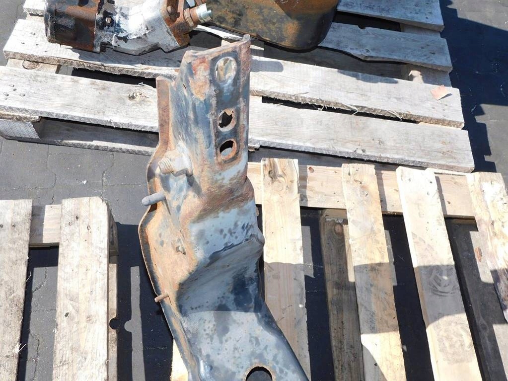 фото №11, Iveco eurotech 99r підвіска кабіни задня