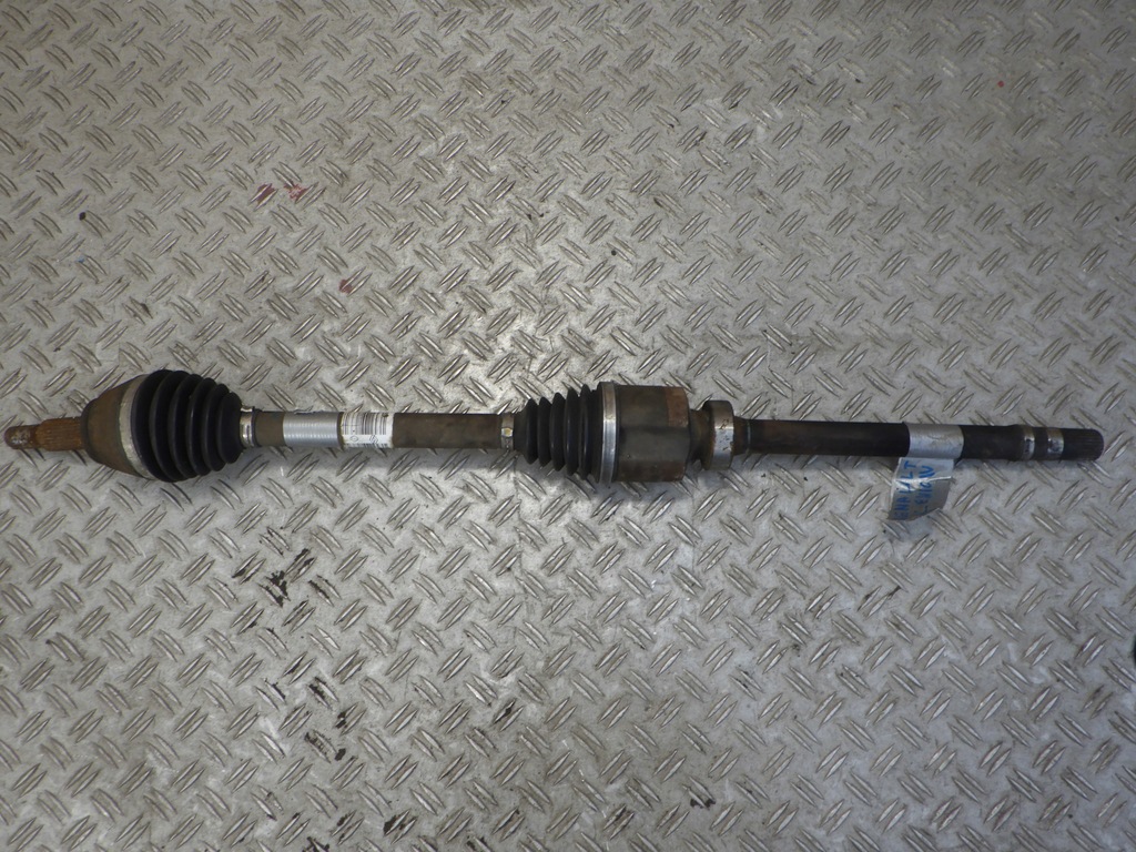 фото №1, Приводной вал правая renault scenic iv 1.7dci 391000897r