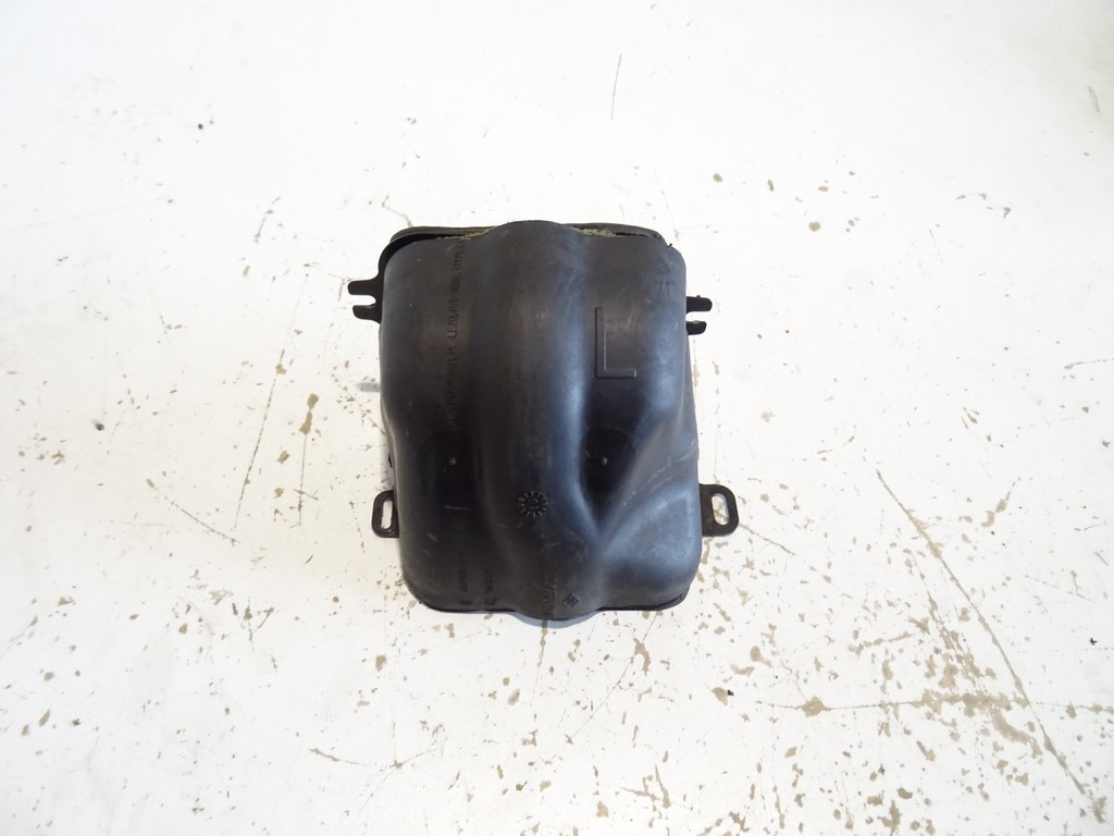 фото №1, Renault trafic воздухозаборник впуск воздуха 687796862r