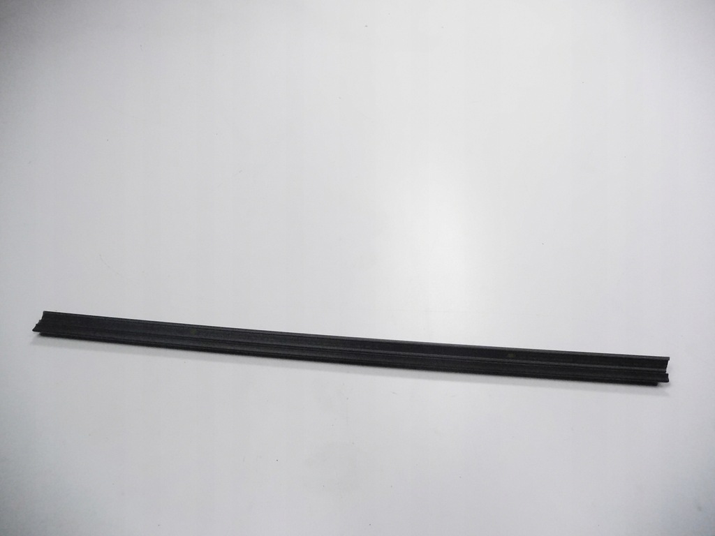 фото №8, Прокладка стекло дверь skoda rapid оригинальный номер 5ja837480b