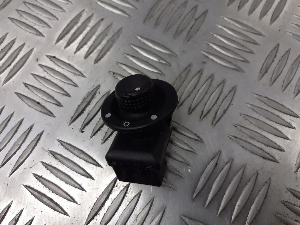 фото №1, Панель регулювання дзеркал clio iii 8200002442a