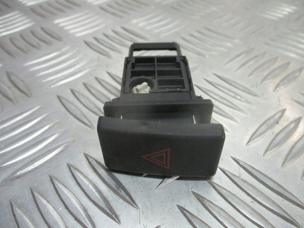 фото №1, Переключатель аварийных toyota avensis t25