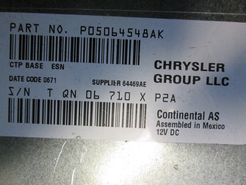 фото №9, Dodge charger 2013 p05064548ah считыватель cd радио