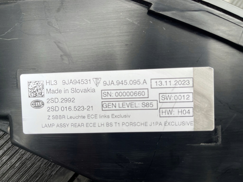 фото №16, Комплект задняя porsche taycan 9j1 9ja945096a / 9ja945095a / 9ja945082b