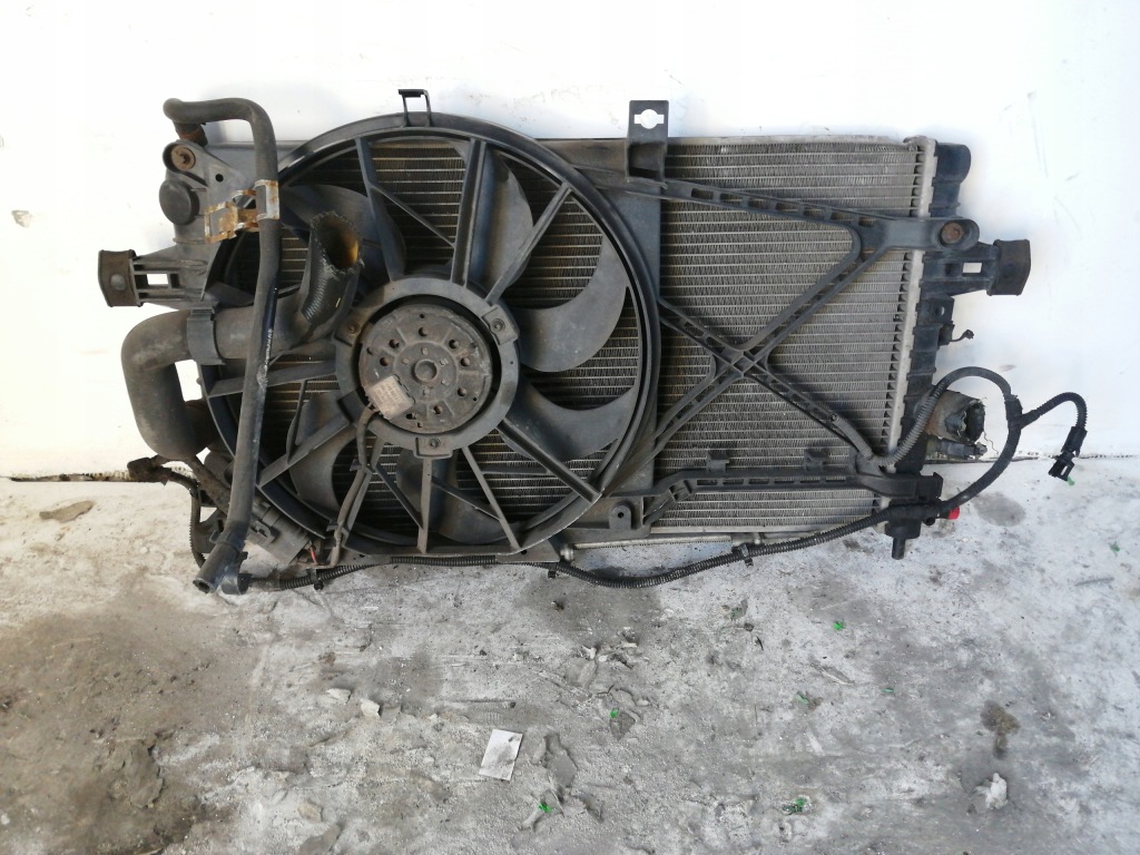 фото №1, 4657 радіатор води вентилятор zafira b 13205941