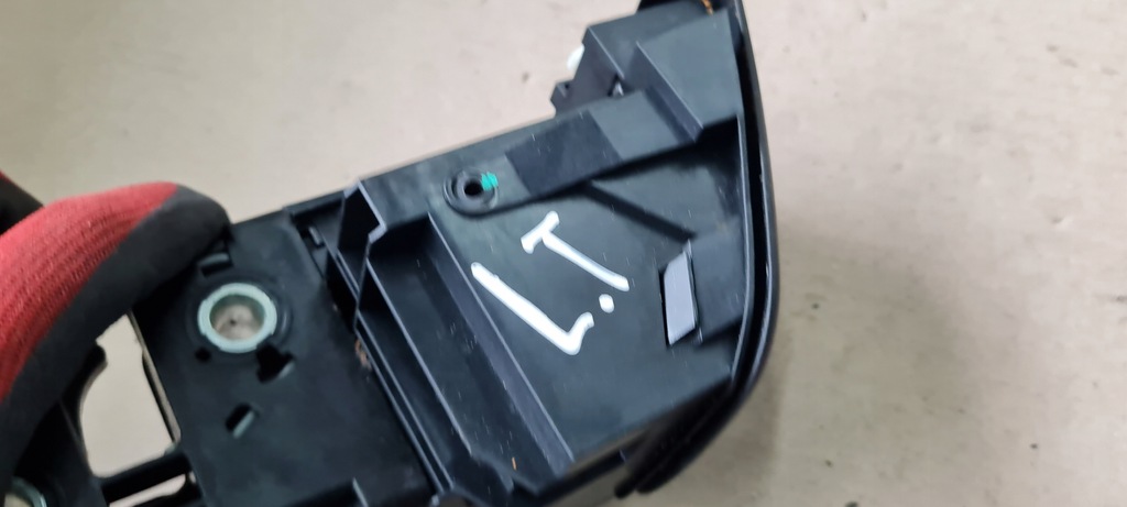 фото №12, A6 c7 4g замок спинка сиденье левый задняя a7 4g a4 b8 a5