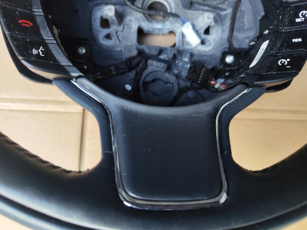 фото №6, Повітропровід шкіра granat jaguar xj x351