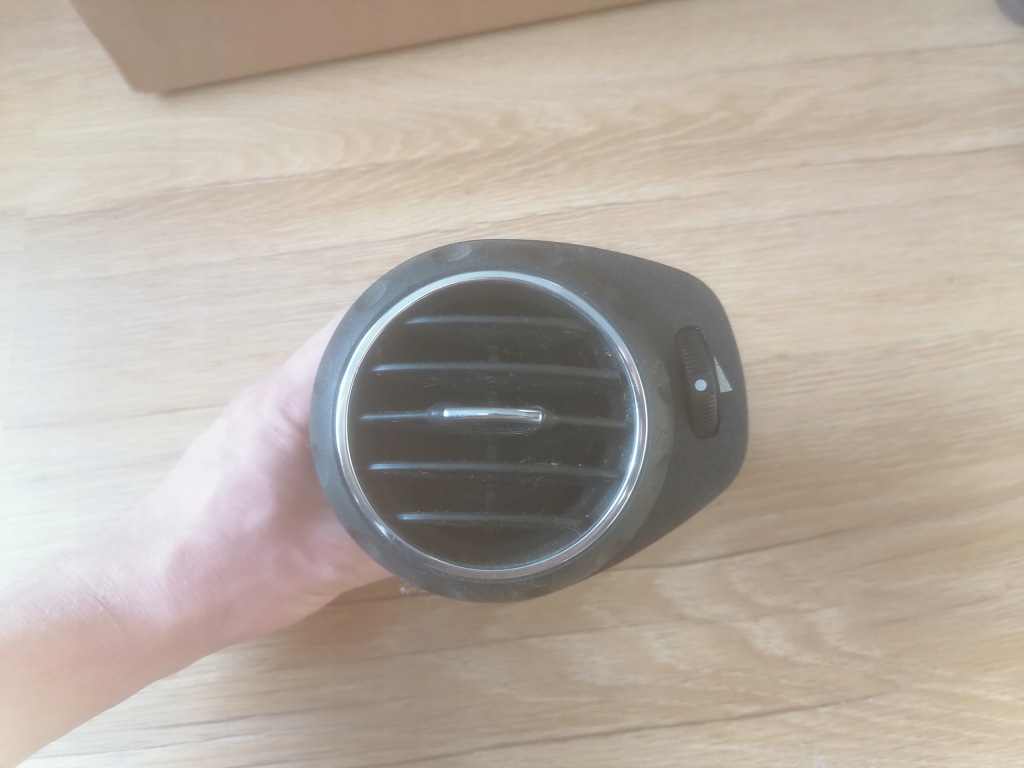 Купить Решётка обдув правая alfa romeo 147 fl