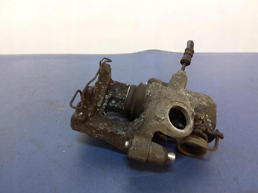 фото №6, Citroen c5 iii 2.0 hdi sedan супорт задня правий