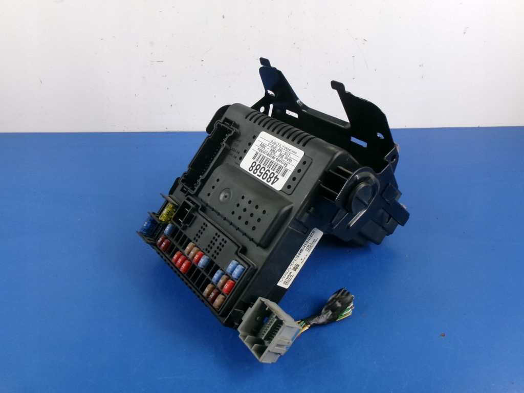 фото №1, Volvo s60 i lift коробка предохранителей модуль cem 30786889