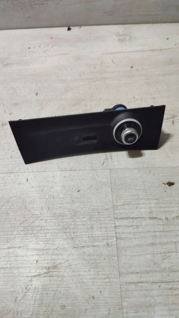 фото №1, Alfa romeo stelvio 00505493820 роз'єм / з'єднувач usb