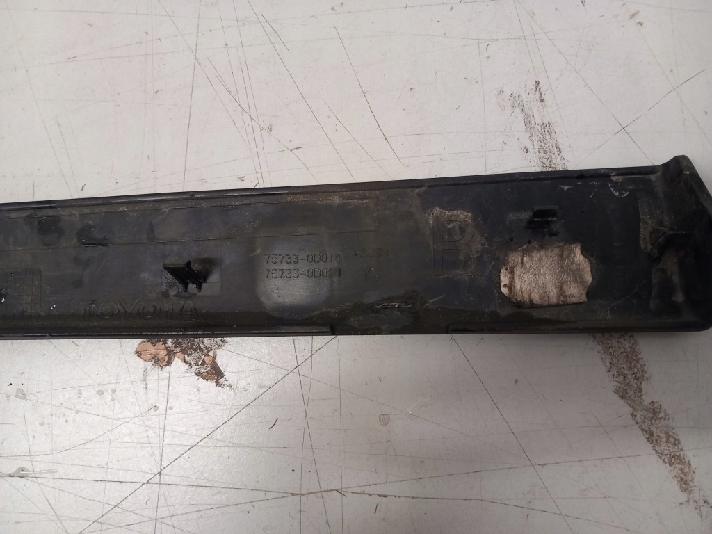 фото №5, Молдинг двері правий перед toyota yaris iii 75733-0d011