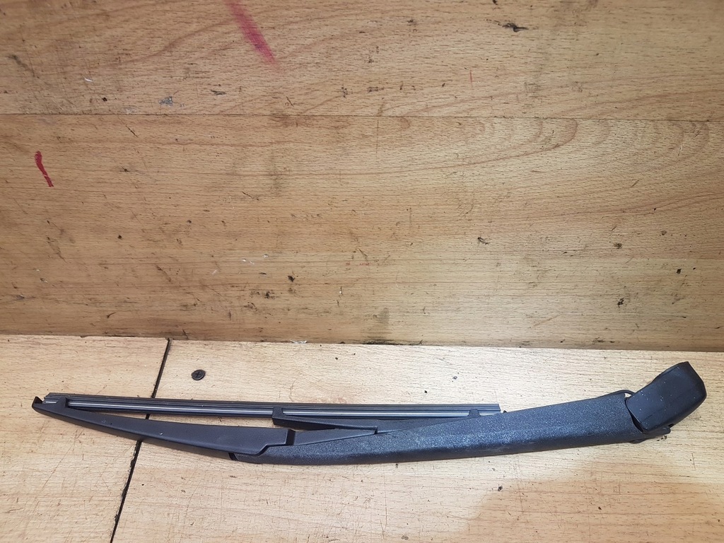 фото №1, Рычаг дворники крышки задняя mazda 6 gg kombi