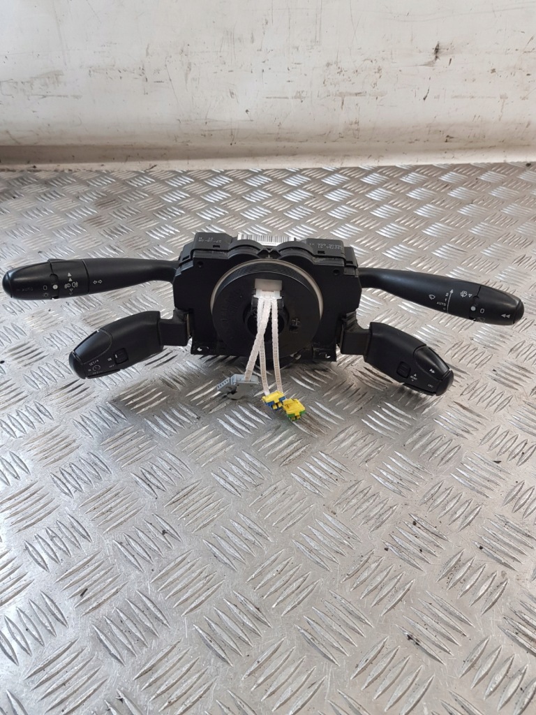 фото №1, Переключатель комбинированный peugeot оригинальный номер 96605656xt