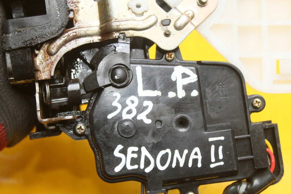 фото №8, Замок дверь левый перед kia sedona ii carnival ii