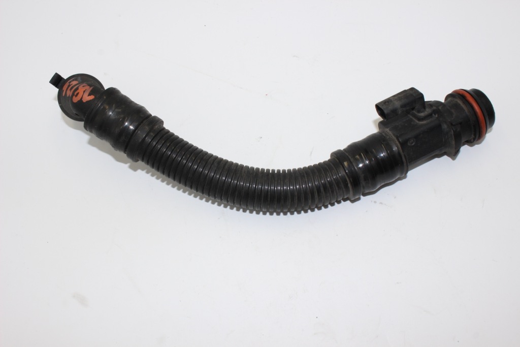 Купити Шланг повітря bmw f10 f11 f25 f26 8579138