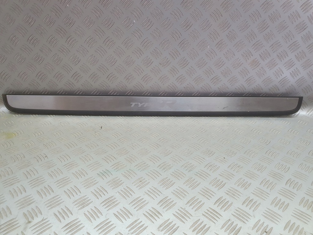 фото №1, Молдинг порог правая civic type r viii ufo