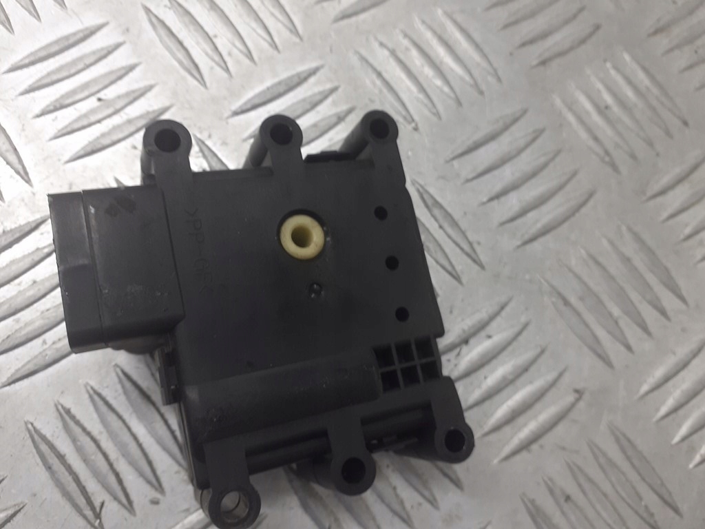 фото №1, Моторчик обігрівача mazda 6 4820n