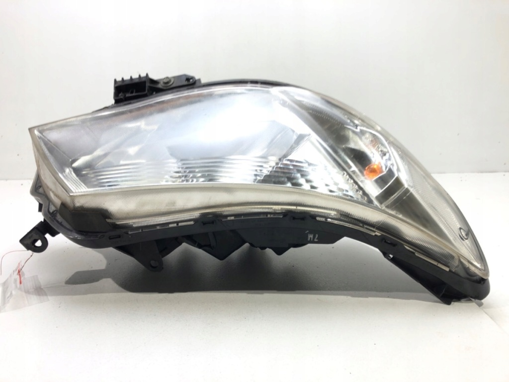 фото №4, Фара правый перед subaru forester ii лампа