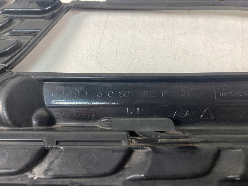 Решітка бампера ліва правий audi a5 8t рестайлінг Недорого