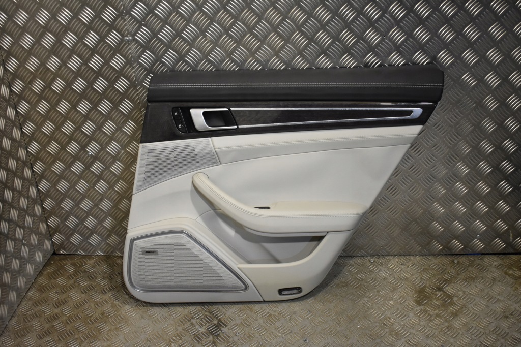 фото №1, Обшивка двері задній задня правий porsche panamera 971 glattleder kreide 1