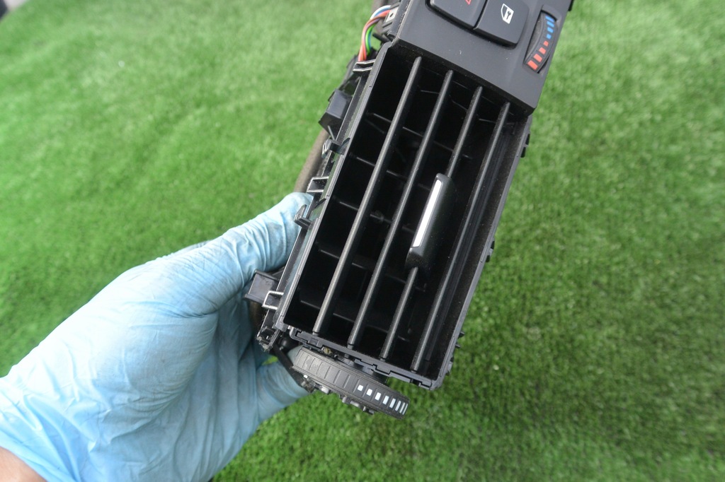 фото №10, Решётка обдув панели комплект консоли панели bmw f30 f31 f32