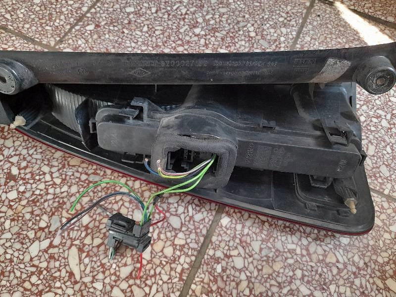 фото №2, Лампа права задня renault espace iv 4