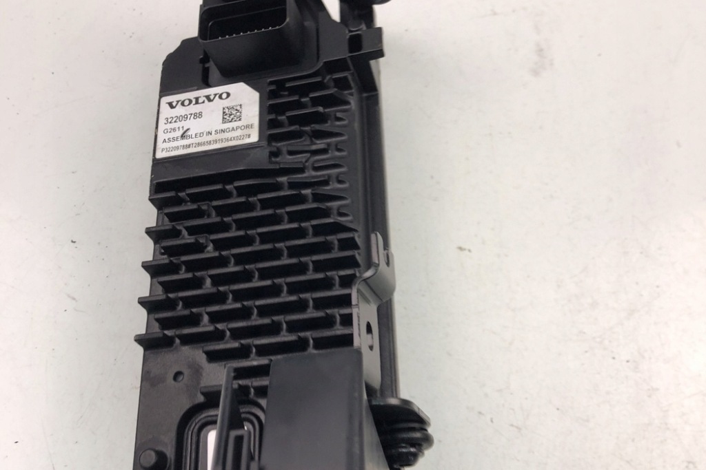 фото №1, Модуль камери заднього виду volvo 32209788 2019