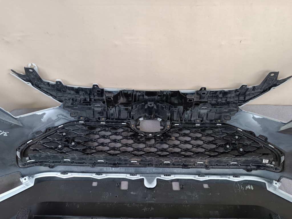 Toyota rav4 rav-4 рестайлинг  2019 2020 2021+ бампер перед передний pdc омыватель Оригинал