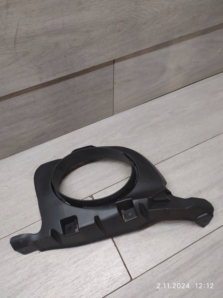 фото №1, 10478. porsche 992 рамка выхлоп правая 992807834c