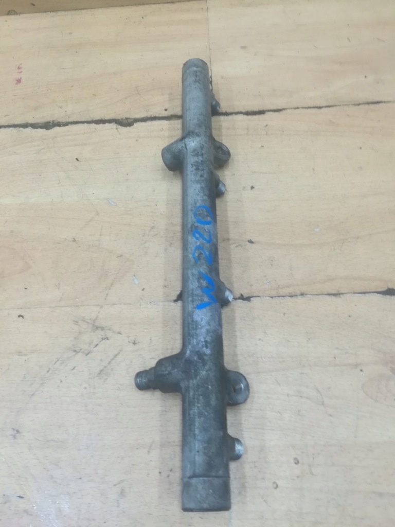 фото №1, Молдинг впрыскная mercedes w220 4.0 cdi