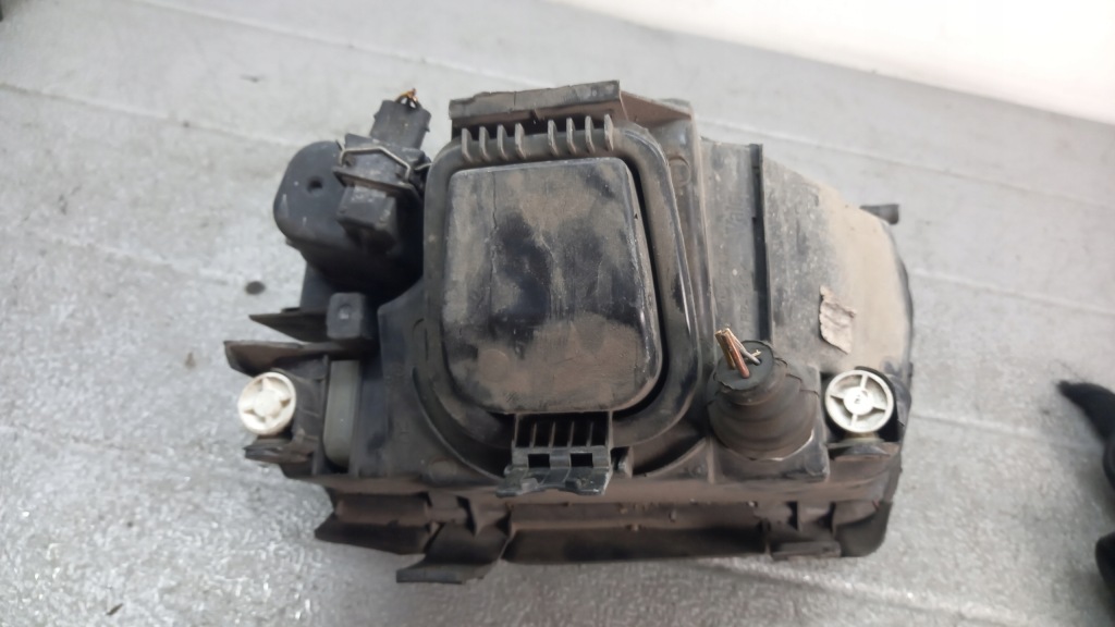 Фара правый audi a4 b5 96r sedan Доставка