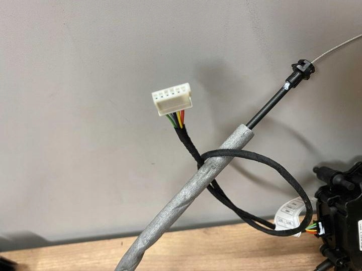 фото №6, Замок кришки багажника bmw ix3 2024 ua738356111