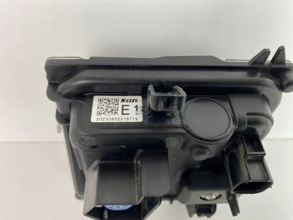 Lexus nx 2 протитуманна фара led drl правий перед 2022- Доставка